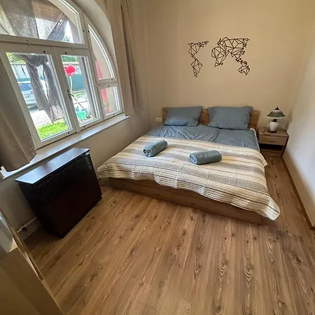 Anna Vendeghaz * Kapolnasnyek