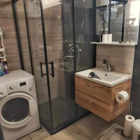 Anna Vendeghaz Appartement *