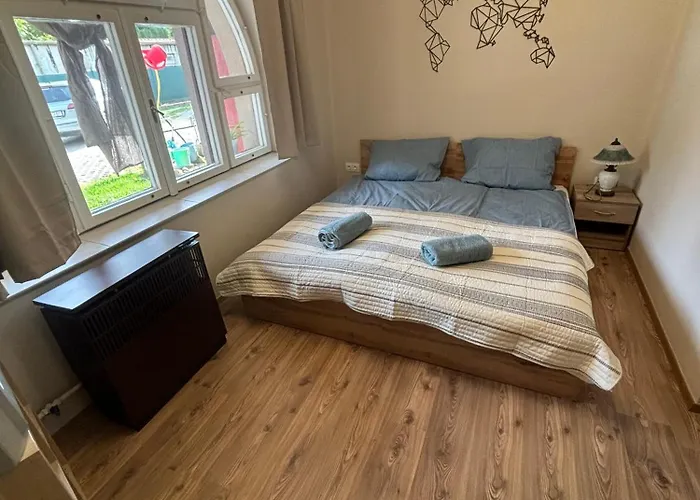 Anna Vendeghaz * Kapolnasnyek